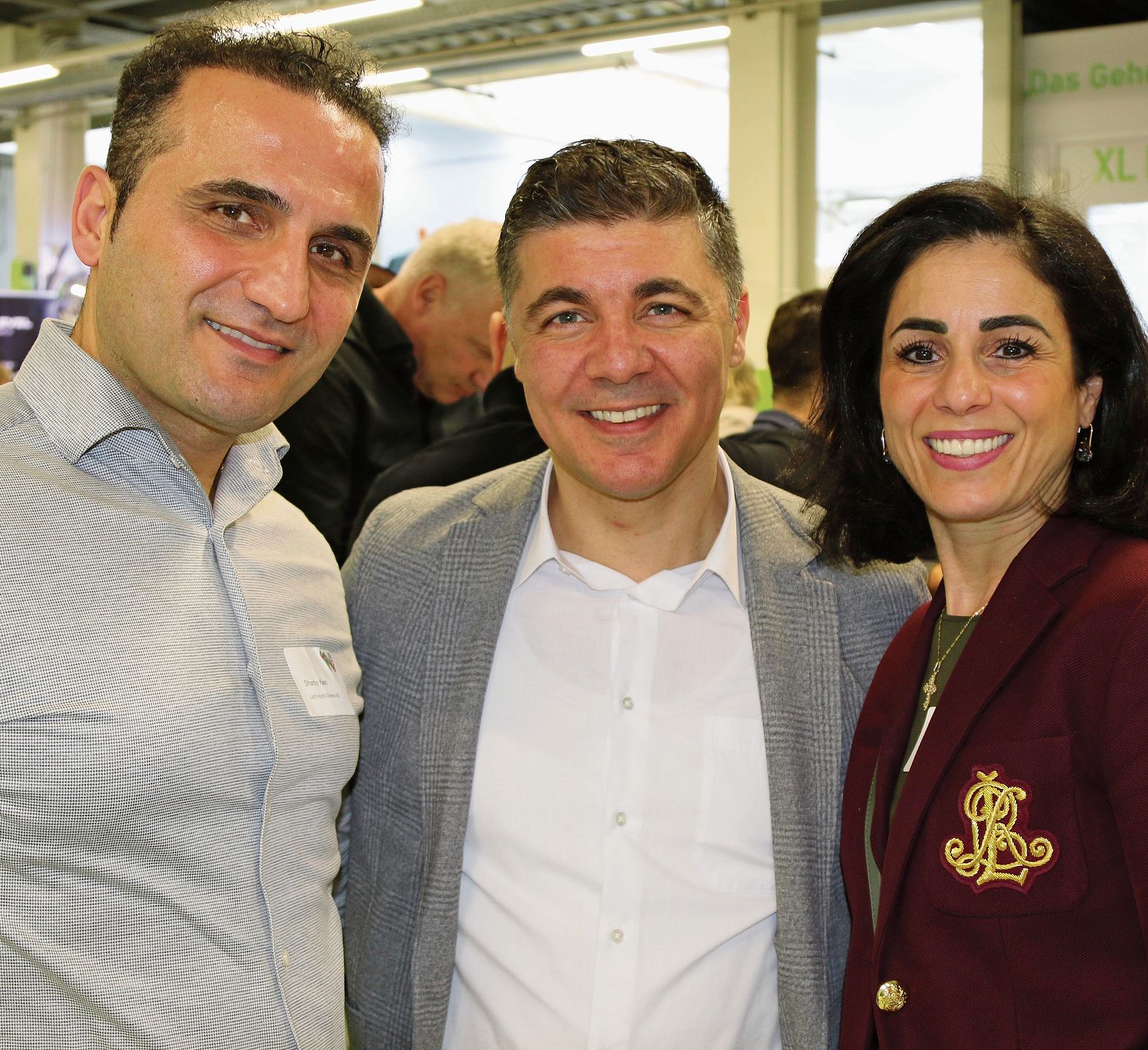 Geschäftsleiter Sharby Kass (l.) sowie Berater Giovanni Palumbo mit Ehefrau Dora. Geschäftsleiter Sharby Kass (l.) sowie Berater Giovanni Palumbo mit Ehefrau Dora.