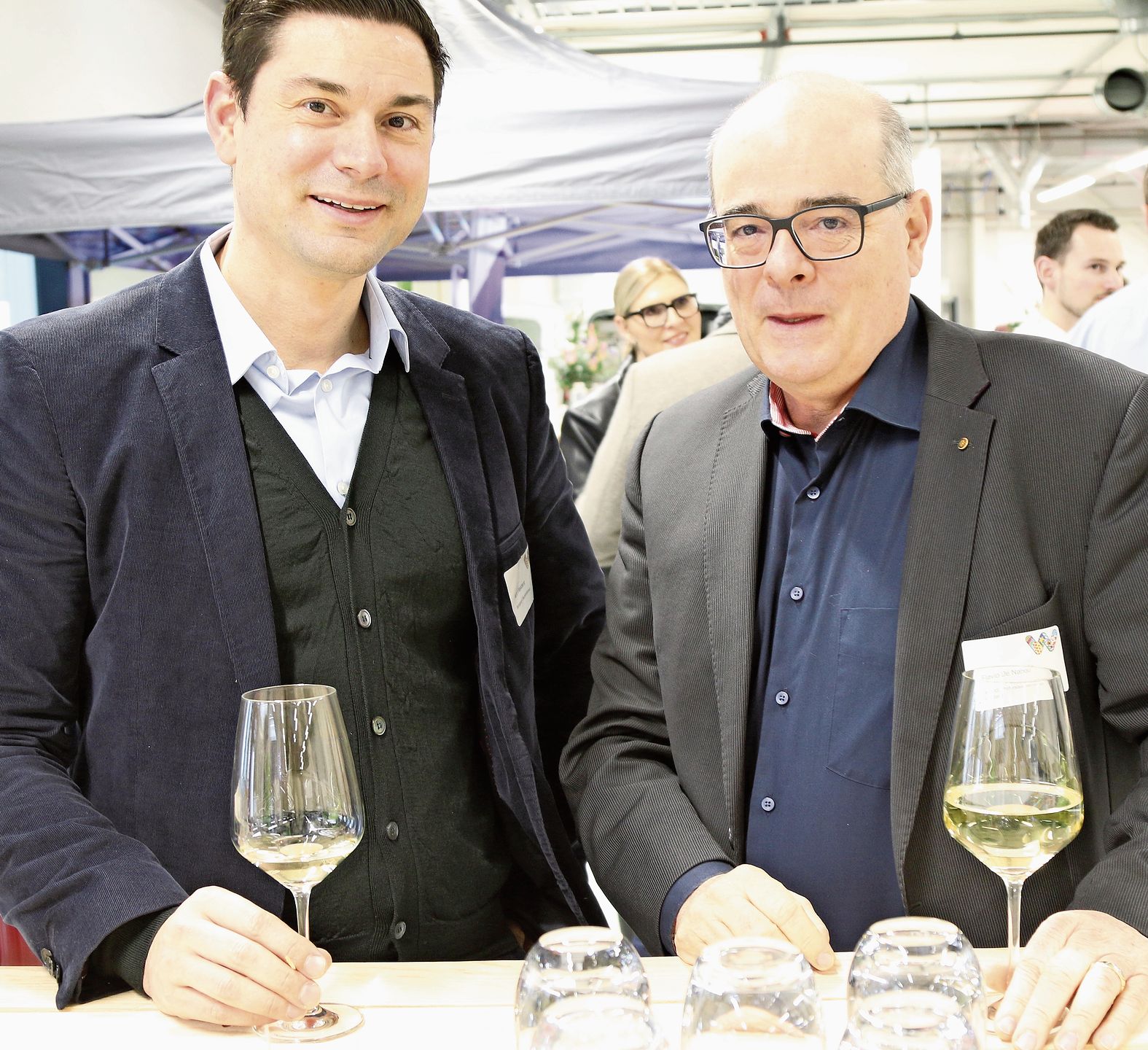 Nationalrat Benjamin Giezendanner (l.)und AGV-Bezirksvertreter Flavio de Nando. Nationalrat Benjamin Giezendanner (l.)und AGV-Bezirksvertreter Flavio de Nando.