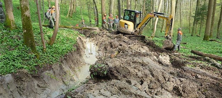 Der massive Erdrutsch führte zur Verschmutzung des Hinterbergenbachs. Foto: zVg
