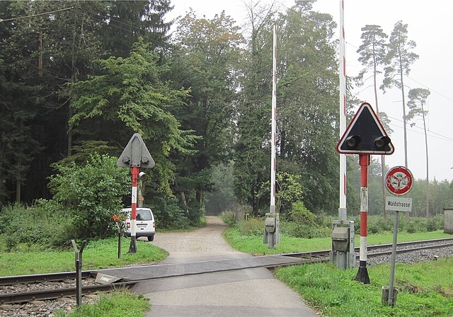 Beginn der Arbeiten beim Bahnübergang Tägerhard. Foto: zVg