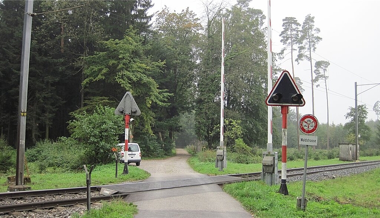 Beginn der Arbeiten beim Bahnübergang Tägerhard. Foto: zVg