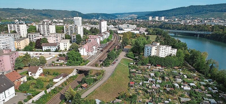 Das umgezonte Areal Härdli muss entwickelt werden. Die Bevölkerung stimmt über einen Studienkredit ab. (Bild: zVg)