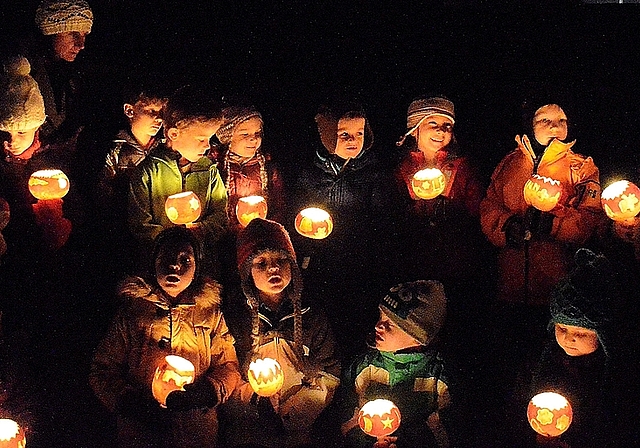 Räbeliechtli erleuchteten das Dorf. Foto: zVg