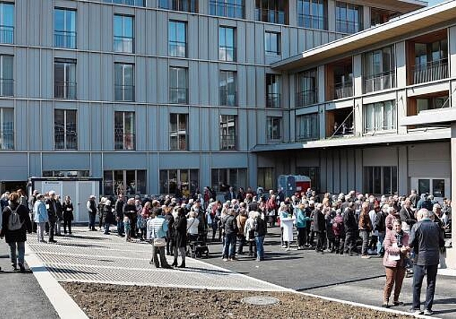 Grosses Interesse am Neubau.zvg
