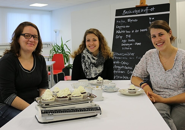 Die «Backvögel»: Jacqueline Baur, Christina Berner und Alexandra Zehnder (v.l.) im «Raum4Events». Foto: bär