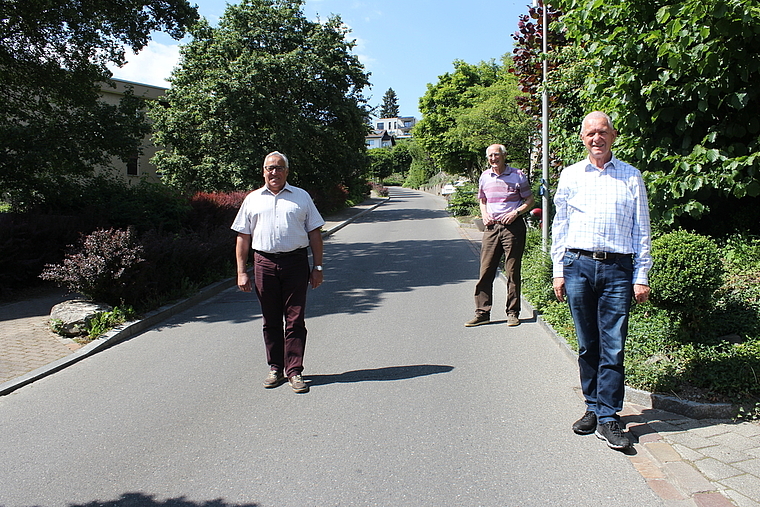 Hansjörg Brönnimann, Heinz Ernst und Jürg Baumgartner (v.l.) sind für den Erhalt der heutigen Verkehrsführung. Rahel Bühler