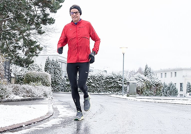 Peter Camenzind beim Training in Würenlos. Er geht jeden Tag laufen, egal wie das Wetter ist. (Barbara Scherer)
