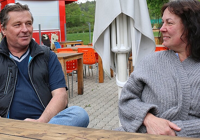 Deborah und Eric Schmeddeshagen <em>freuen sich in ihrer Badibeiz auf die neue Aufgabe.Melanie Bär</em>