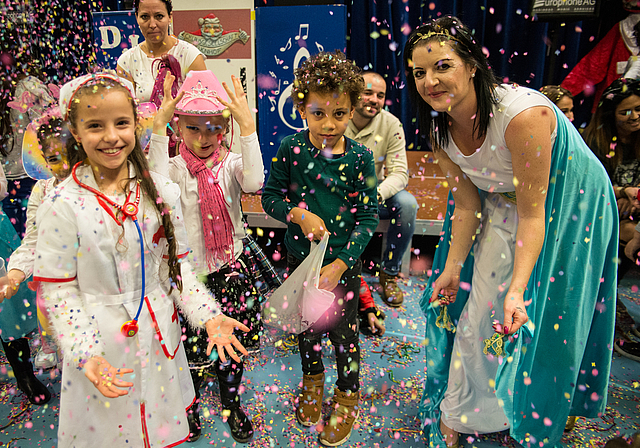 Am Kinderball durften sich die jüngsten Fasnachtsnarren aus der Region austoben.Fotos: Barbara Scherer
