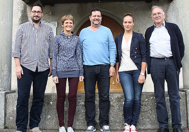 Matthias Rufer, <em>Monika Ender, Alain Cornuz, Andrea Vogt und Sigi Zihlmann (v.l.) wurden an der Jahresversammlung des Vereins Alterszentrum Würenlos erneut in den Vorstand gewählt.</em><em>Sibylle Egloff</em>