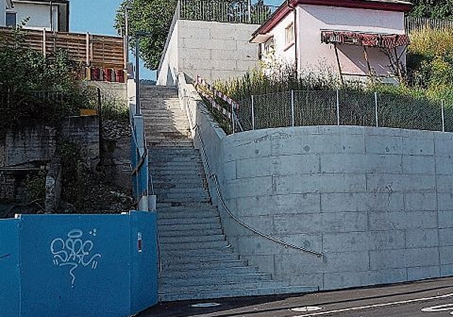 Treppe Richtung Dorfzentrum. (Bilder: Dieter Minder)
