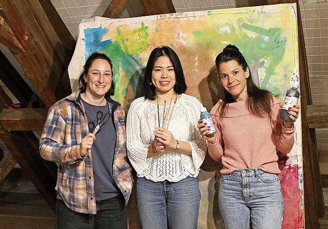 Suchen Freiwillige: Nina Crameri, Hikaru Bhend und Andrea Schenkel (v. l.) im Haus am Lindenplatz.Melanie Bär