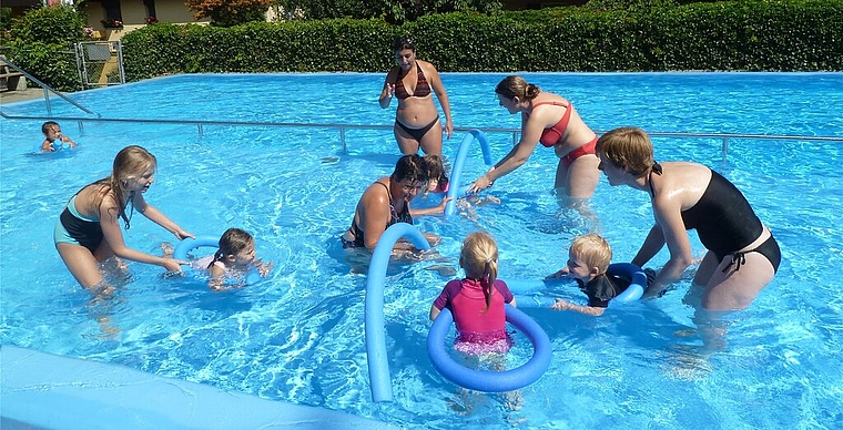 Die Schwimmanfänger-Kurse im Meierbädli waren gut besucht. Foto: zVg 