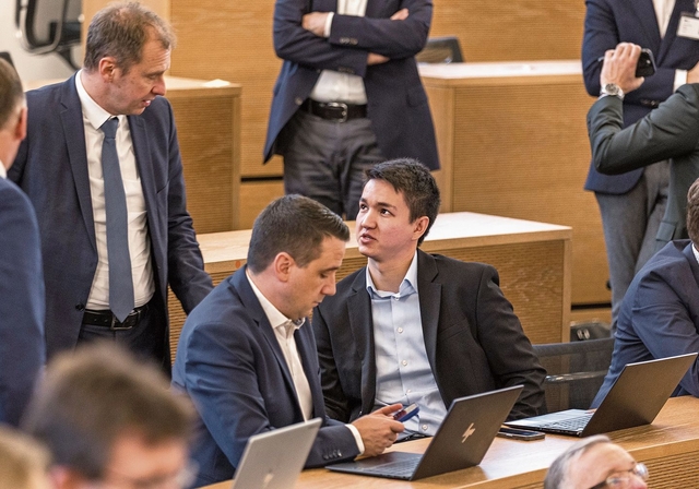 Tim Voser (4.v.l.), hier im Grossen Rat. 7.1.2025/Sandra Ardizzone