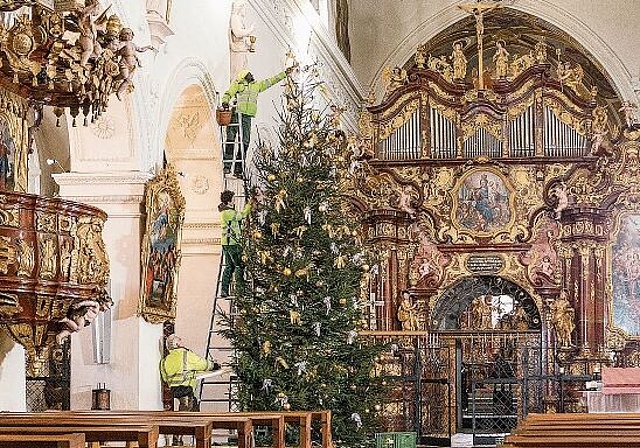 Wie kann man heuer Weihnachten in der Kirche, wie hier in der Klosterkirche in Wettingen, feiern? Die Antworten fallen verschieden aus.Sandra Ardizzone/Archiv