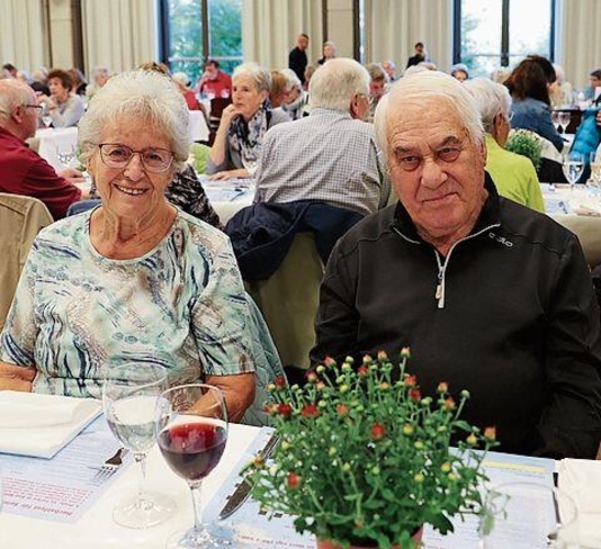 Silvia und Heinz Häfeli freuen sich auf die Musik und das Essen. gk