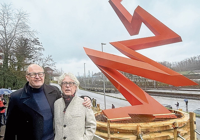 Vor dem Kunstwerk: Art-Flow-Kurator Christoph Doswald (l.) und Künstler Beat Zoderer.Ursula Burgherr