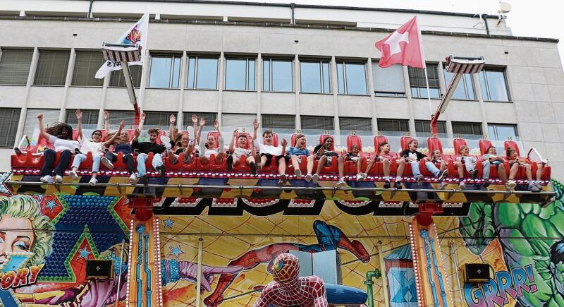 Lunapark gibt dem Rathaus ein neues Gesicht. Melanie Bär