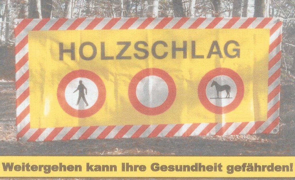 Man beachte die Warntafeln und die abgesperrten Strassen, es geht um die eigene Sicherheit.Foto: zVg