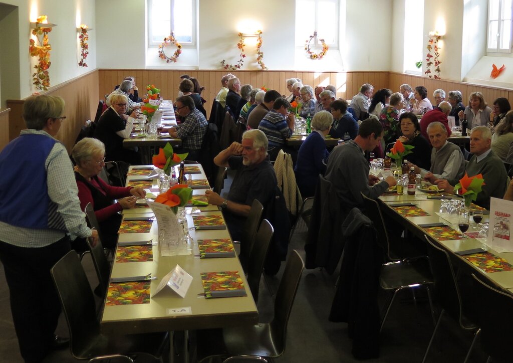 Volles Haus im Gmeinds-Chäller am Sonntagmittag.
